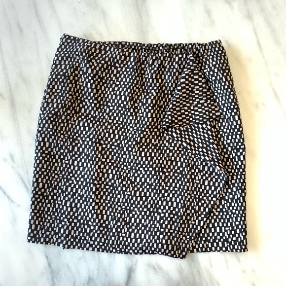 Vince Camuto Skirt - Picture 1 of 6